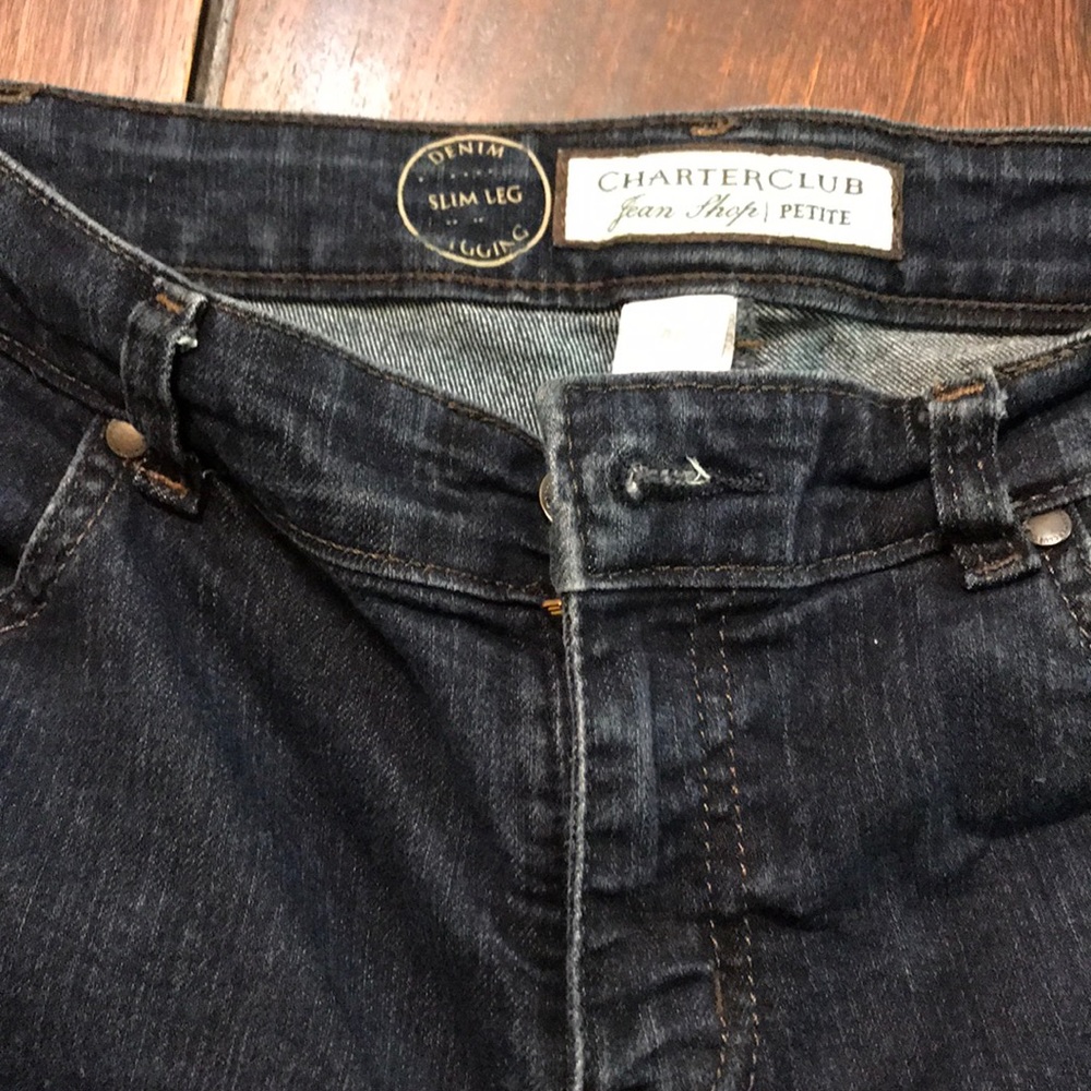 Blue jeans slim leg